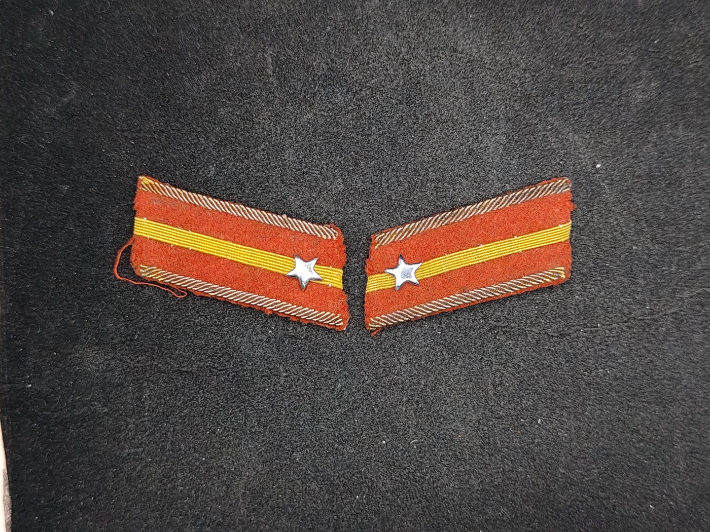 全场0元起拍 第125期 咸鱼国勋章拍卖专场 1月14日（周日）下午6：00开始 原品 日本陆军三式领章一对 少尉阶级