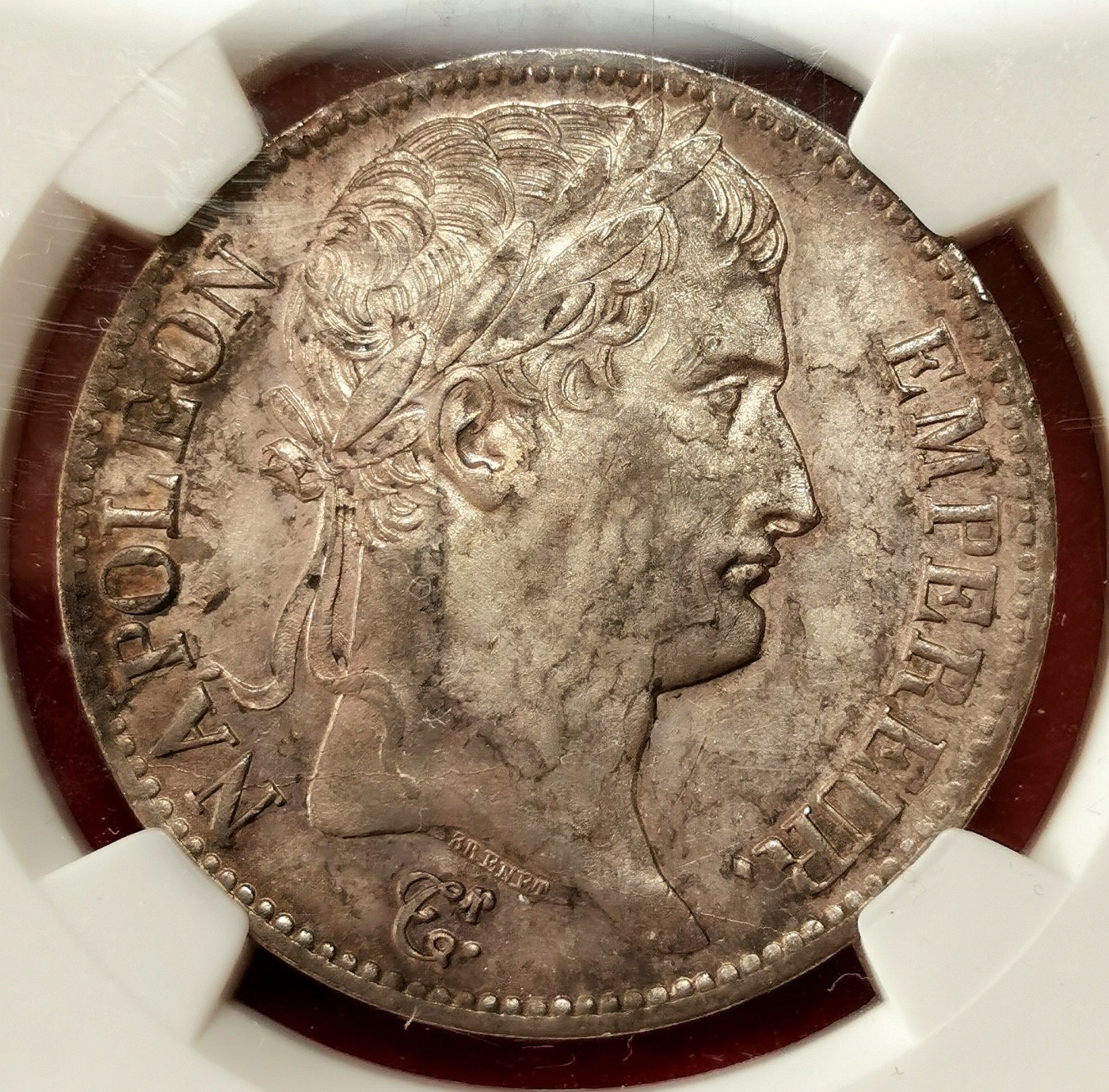 凡希社世界钱币微拍第二百五十八期 荐！1811A法国拿破仑桂冠像5法郎大银NGC-MS62，无论是地章还是高点都堪称完美，氧化形成的表面色差可能影响了分数评定，紫金彩，实物绝色！