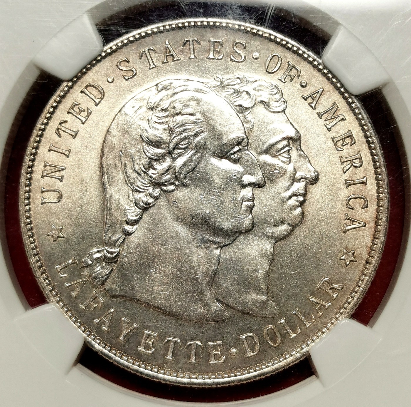 凡希社世界钱币微拍第二百五十八期 1900美国华盛顿与拉法耶特纪念DOLLAR大银NGC-UNCD，整体相当好，背面略有清洗造成的丝痕。