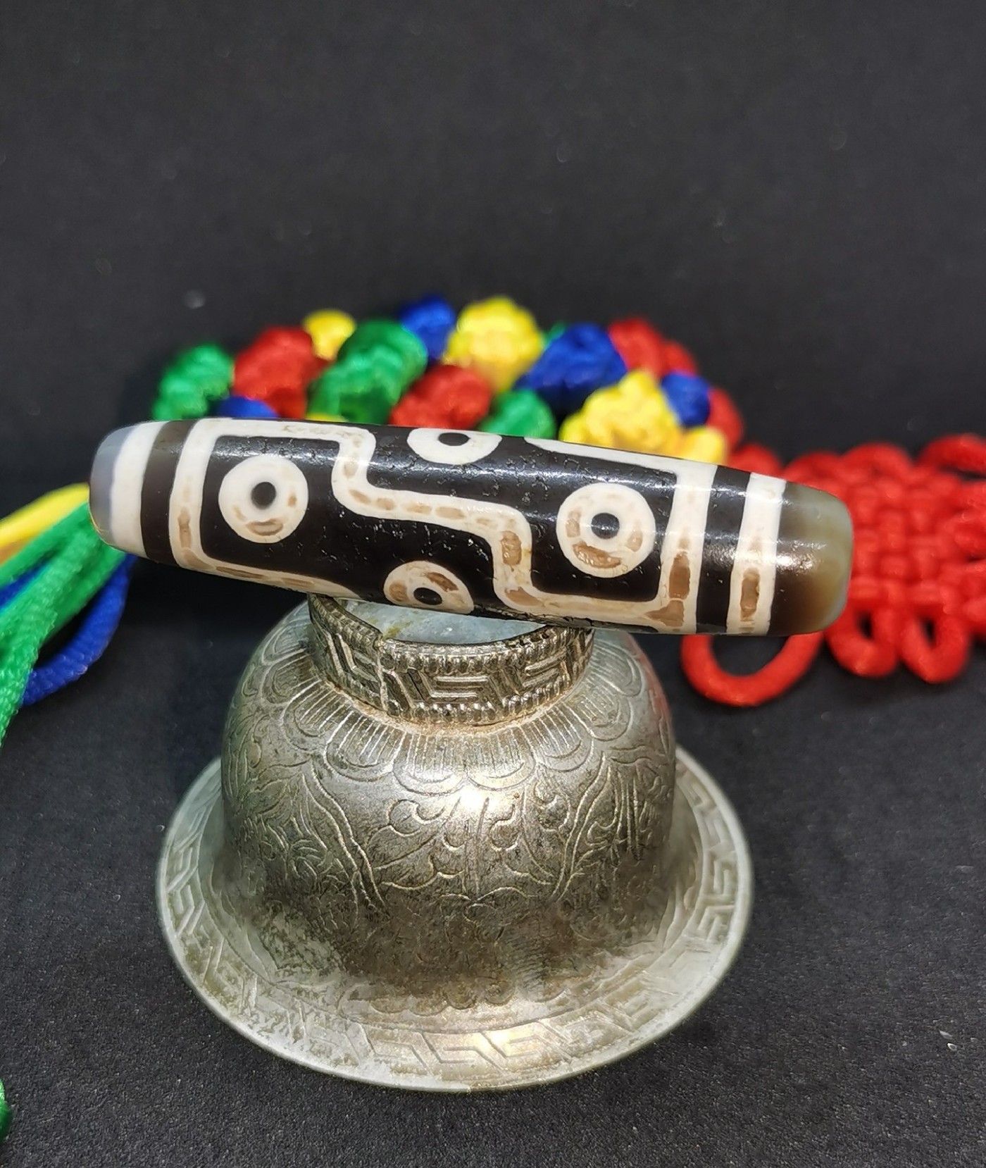 天珠拍卖壹场 九眼天珠
