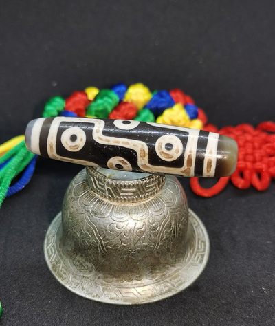 天珠拍卖壹场 九眼天珠