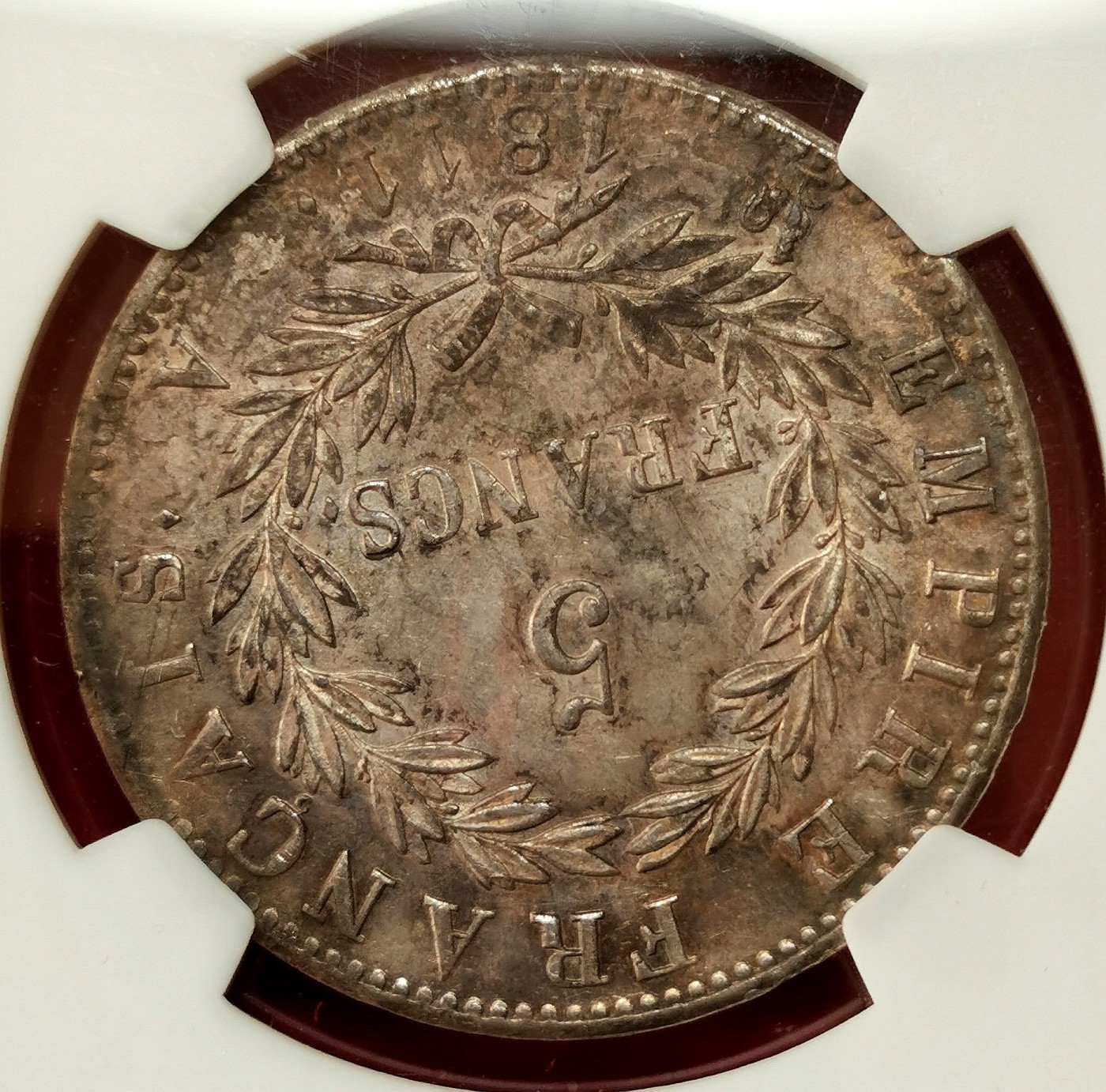 凡希社世界钱币微拍第二百五十八期 荐！1811A法国拿破仑桂冠像5法郎大银NGC-MS62，无论是地章还是高点都堪称完美，氧化形成的表面色差可能影响了分数评定，紫金彩，实物绝色！