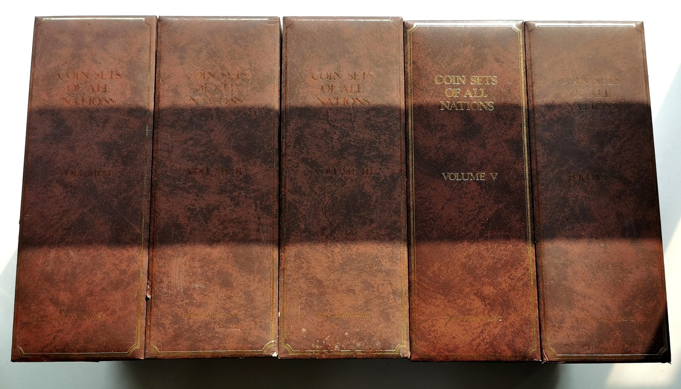 凡希社世界钱币微拍第二百五十八期 富兰克林造币厂各国流通套装172种五册豪华版！