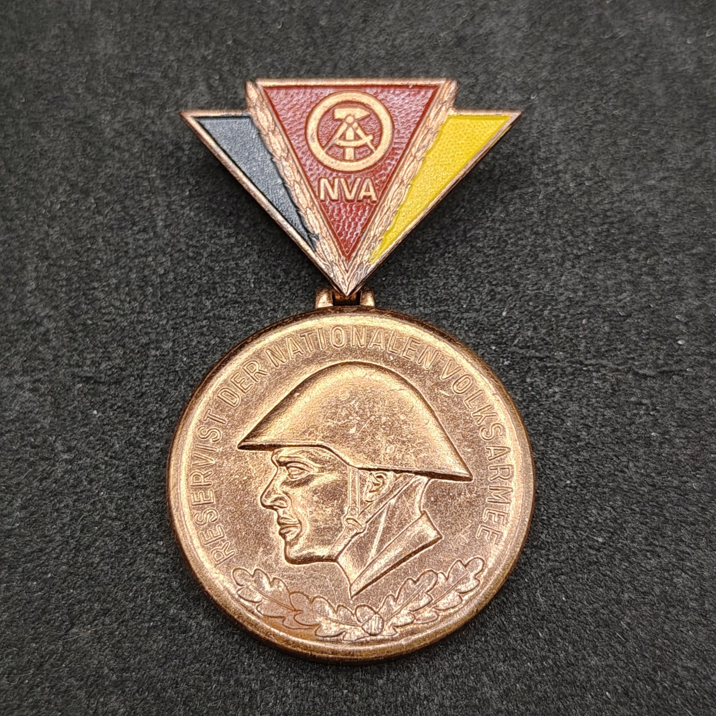 全场0元起拍 第125期 咸鱼国勋章拍卖专场 1月14日（周日）下午6：00开始 东德人民军预备役证章