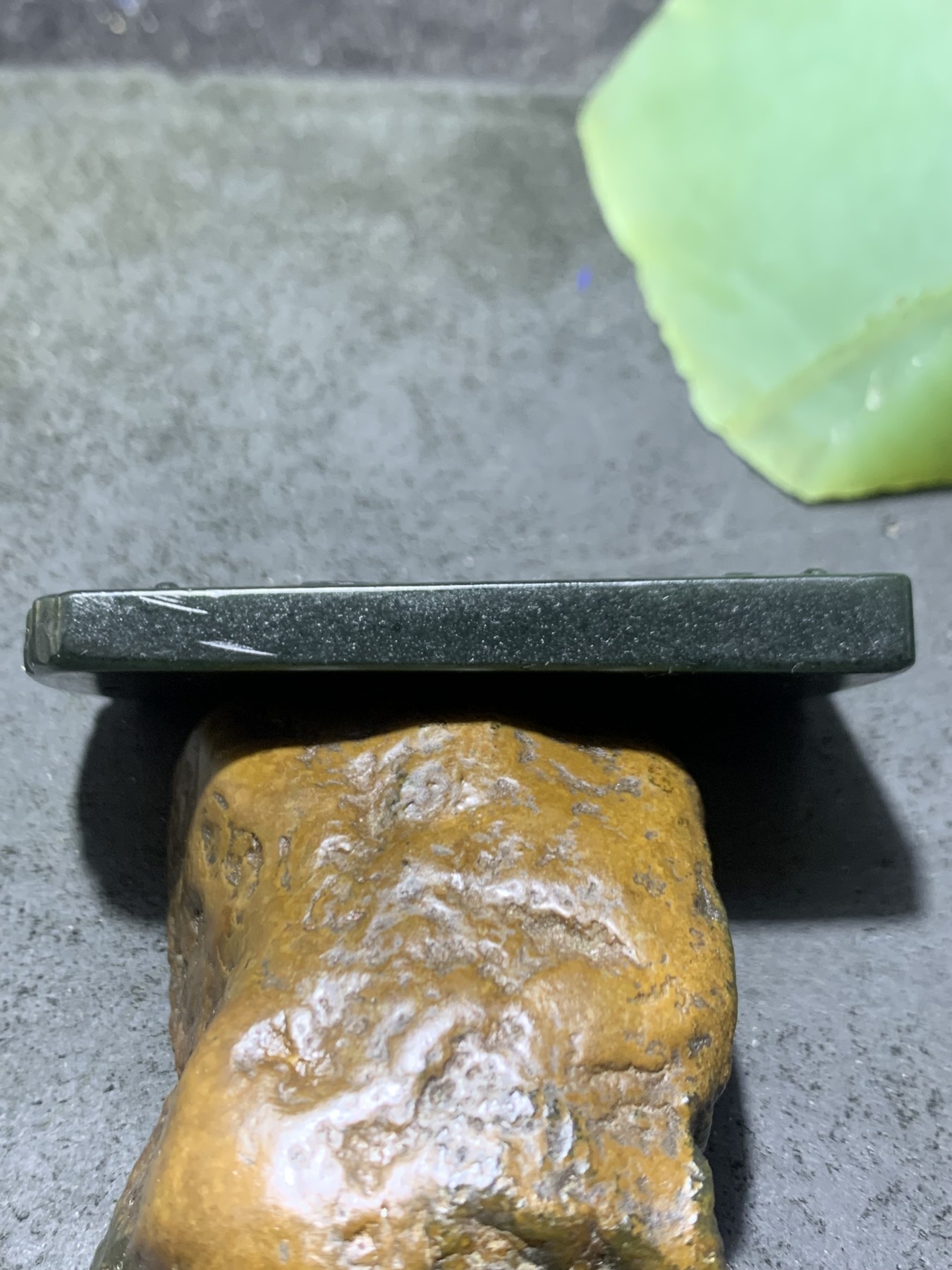 天然新疆和田青玉牧牛童子牌子一块，