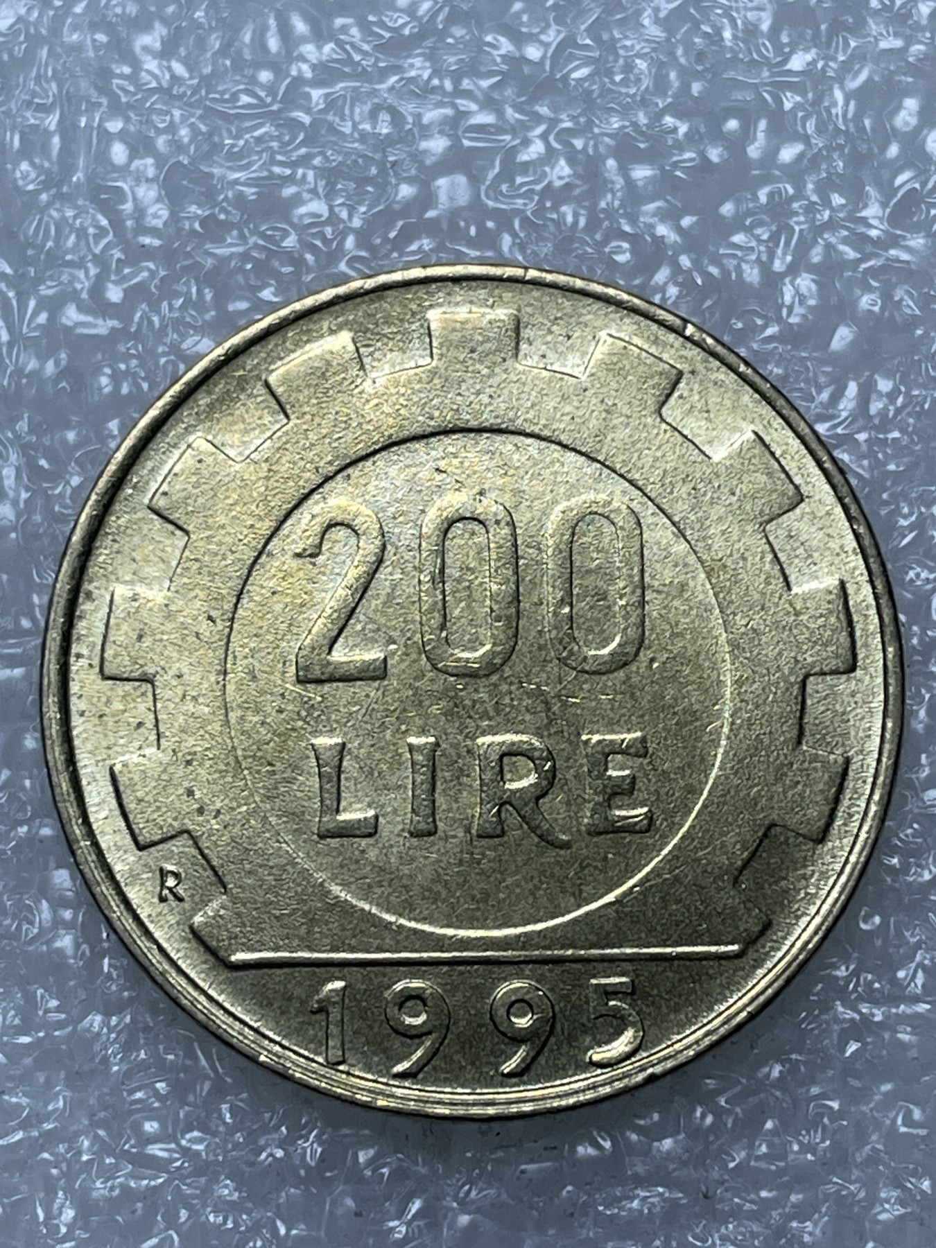 神仙姐姐散币好品专场第十五期（无佣金满邮自动发出 1995 年意大利 200 里拉