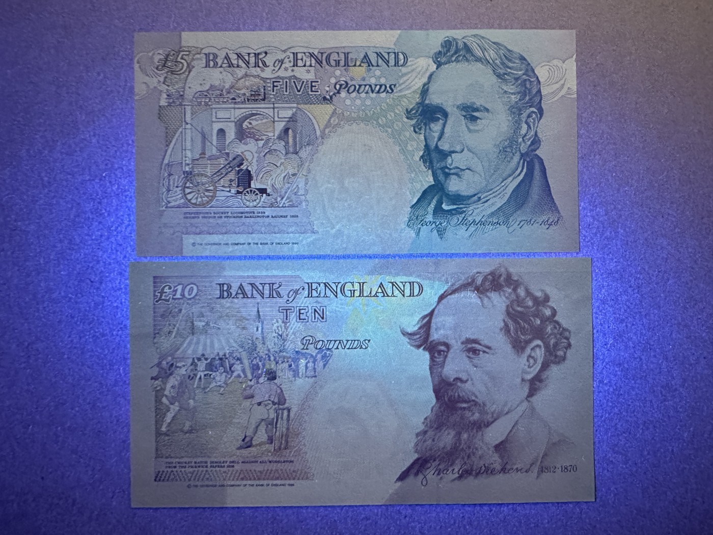 《张总收藏》134期-外币精品畅拍 英格兰5、10镑2张 UNC E序列 同签名皇冠版