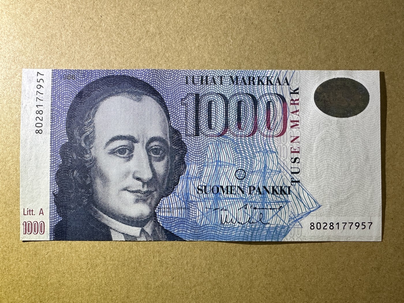 《张总收藏》134期-外币精品畅拍 芬兰1000马克 UNC- 末版 有一处荧光