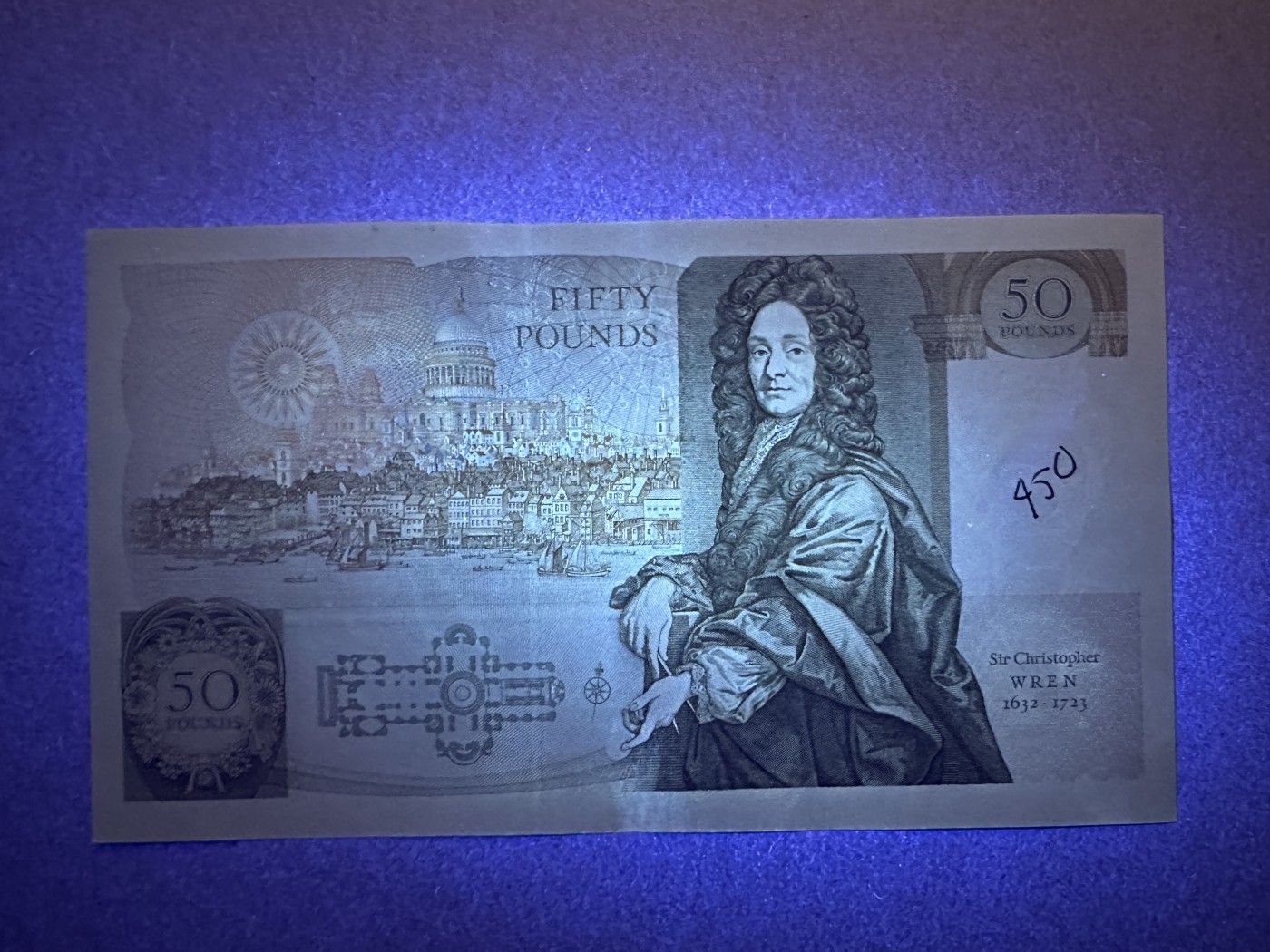 《张总收藏》134期-外币精品畅拍 英格兰50镑 AU D序列 背面有一处笔印