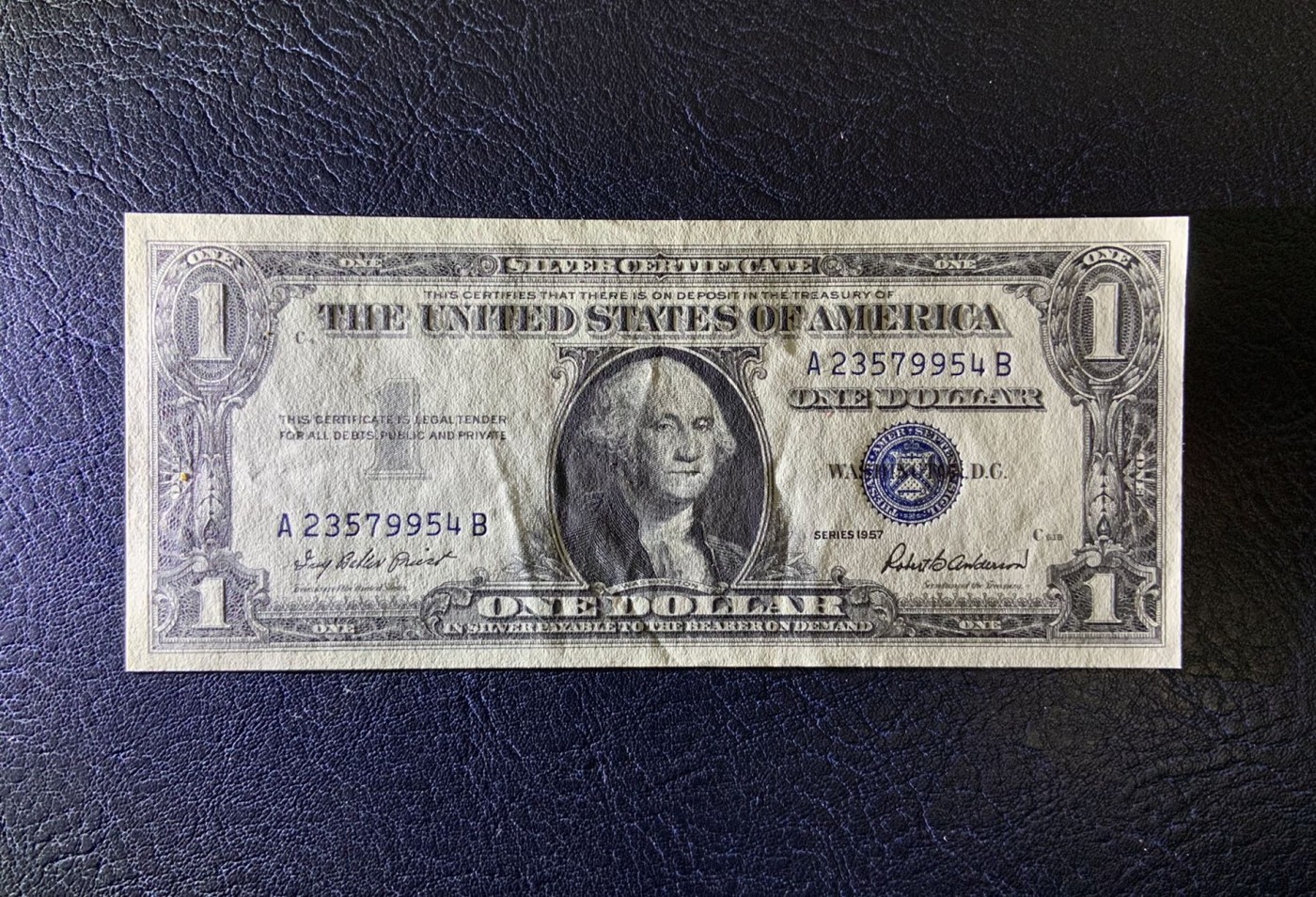 收藏联盟Quantum Auction 第318期拍卖  美国1957年1美元银币券 品相UNC-