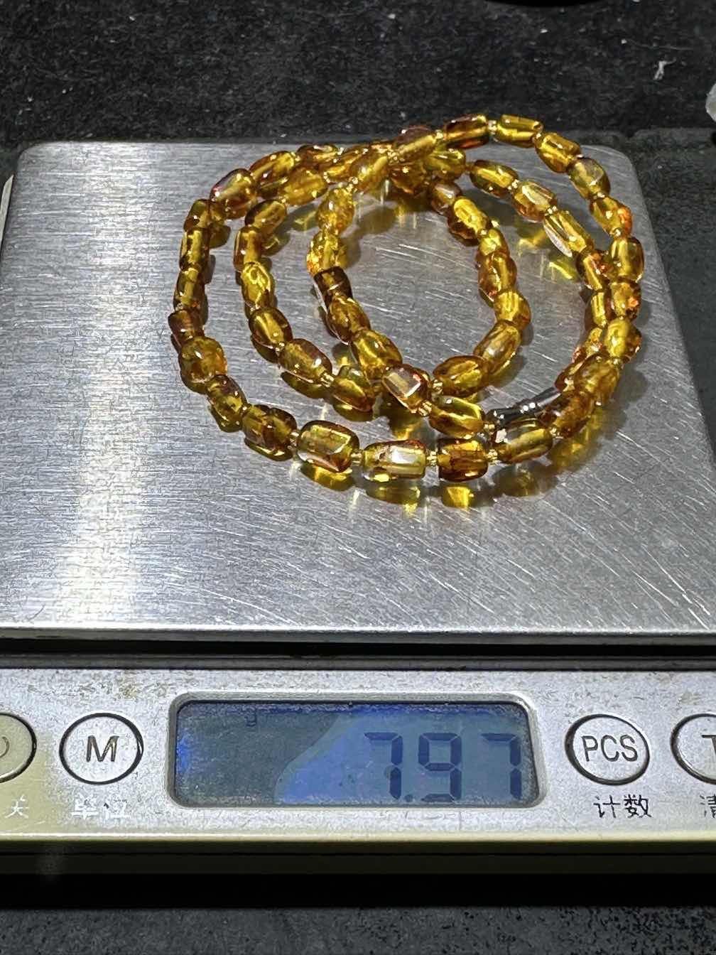 乌克兰花珀随形珠两用链一条，