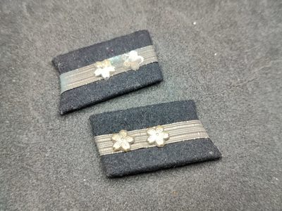 全场0元起拍 第126期 咸鱼国勋章拍卖专场 1月17日（周三）下午6：00开始 - 原品 战时日本海军中尉领章一对