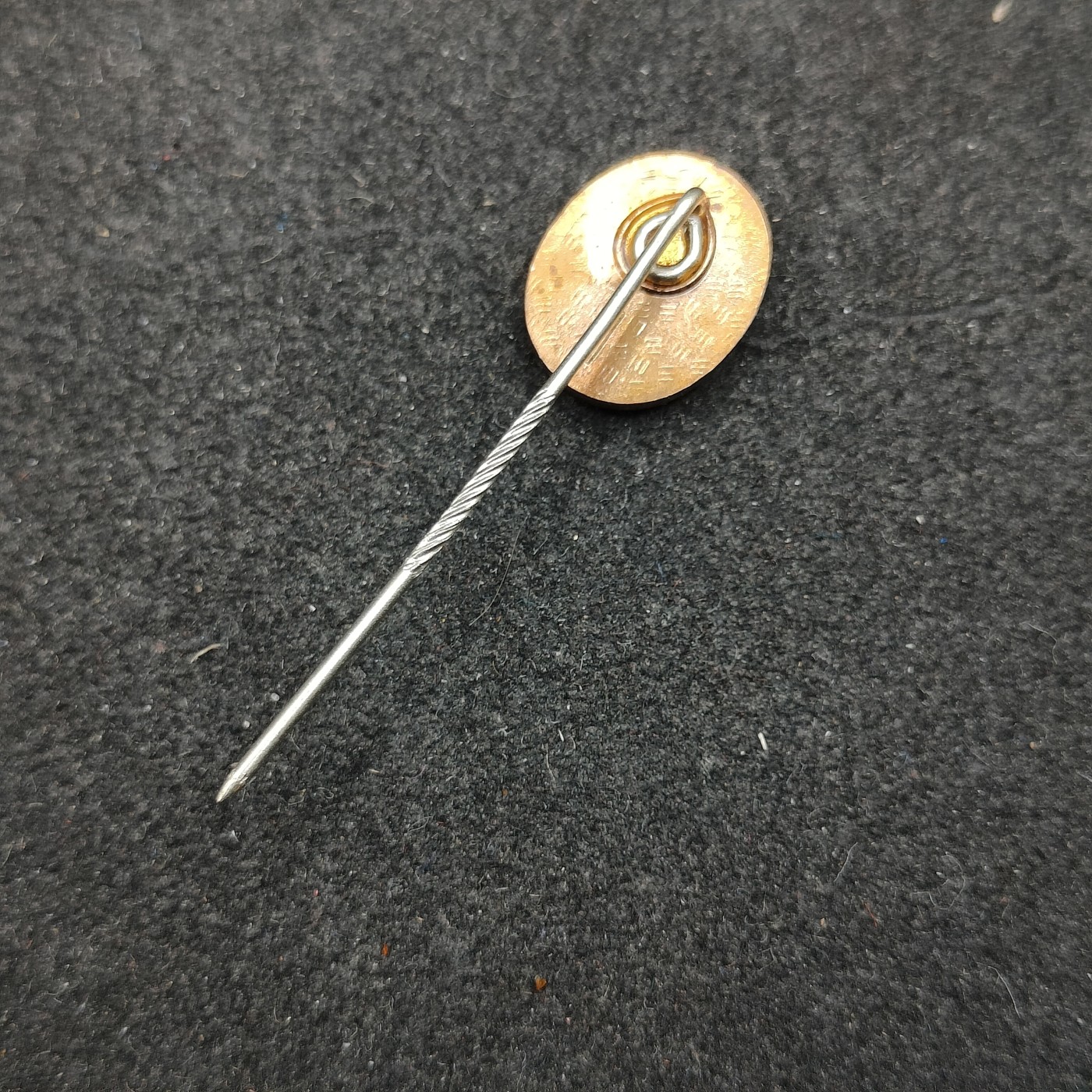 全场0元起拍 第126期 咸鱼国勋章拍卖专场 1月17日（周三）下午6：00开始 东德社会统一党党徽