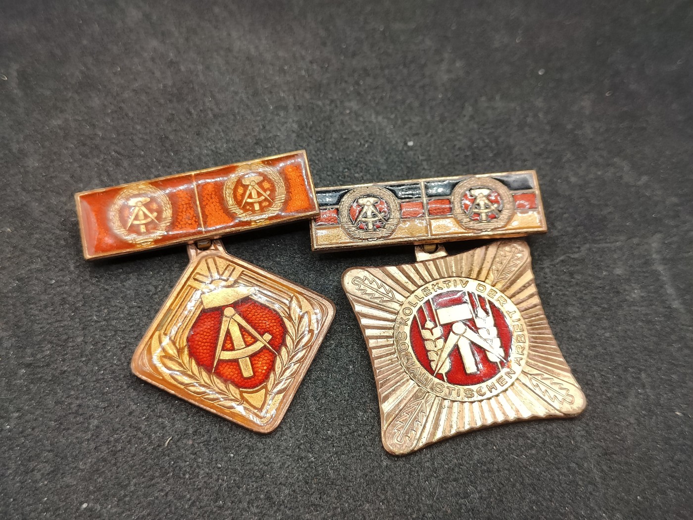 全场0元起拍 第126期 咸鱼国勋章拍卖专场 1月17日（周三）下午6：00开始 东德劳动奖章两个 稀有二次获得