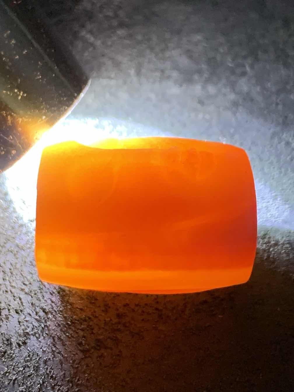 精美亚光高玉化川料南红玛瑙手工雕刻一夜成佛桶珠一个，