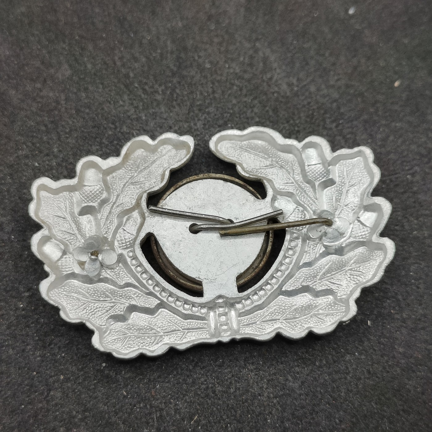 全场0元起拍 第126期 咸鱼国勋章拍卖专场 1月17日（周三）下午6：00开始 东德士官/兵帽徽 分体珐琅