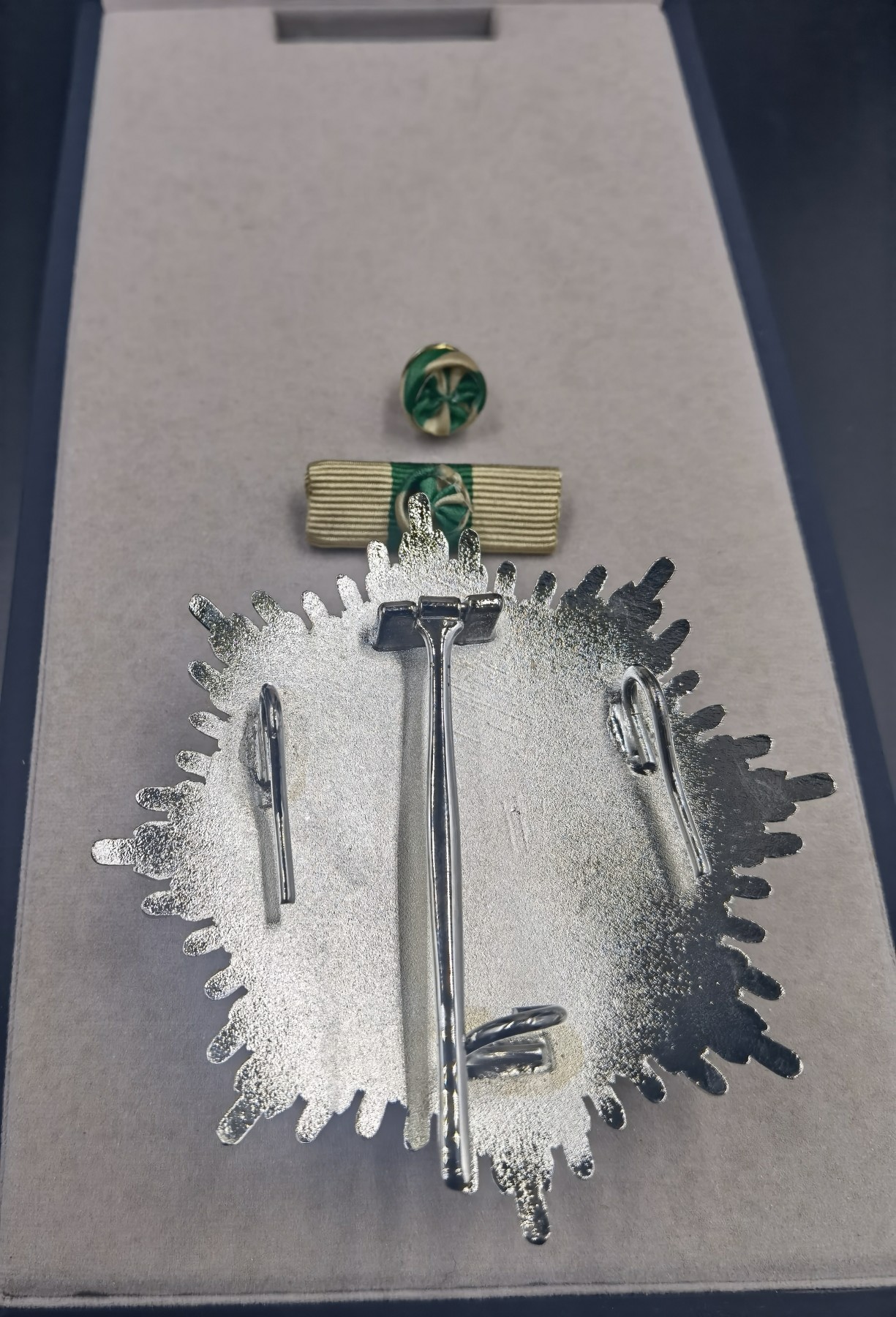 新年第一拍 0押金拍卖 全场0起 大陆勋赏俱乐部第八期拍卖 尼日尔共和国大军官级国家功勋勋章（国内代工版本）