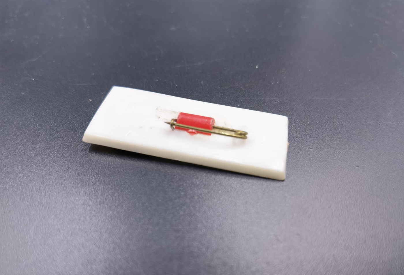 新年第一拍 0押金拍卖 全场0起 大陆勋赏俱乐部第八期拍卖 塑料材质毛主席像章