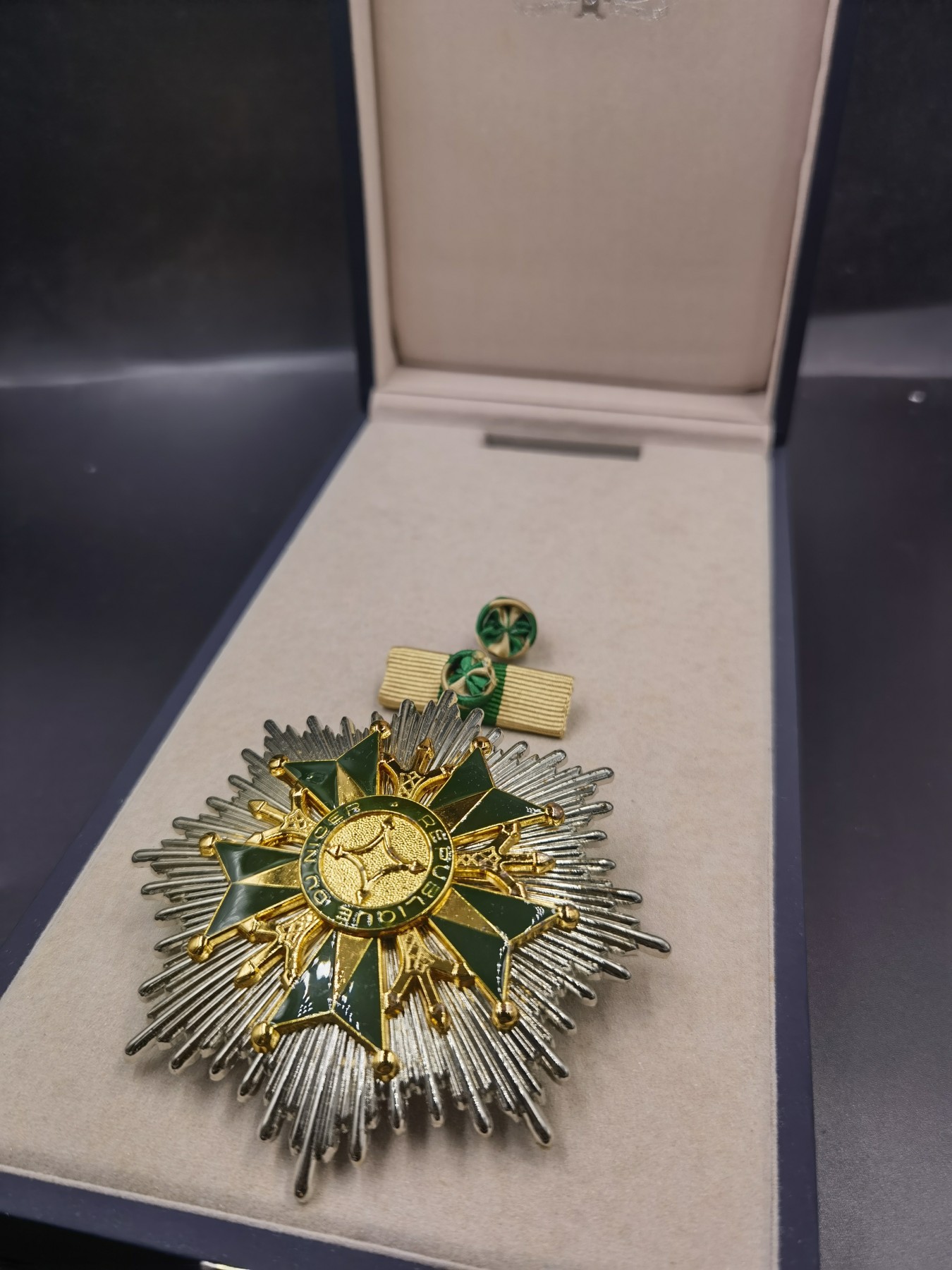 新年第一拍 0押金拍卖 全场0起 大陆勋赏俱乐部第八期拍卖 尼日尔共和国大军官级国家功勋勋章（国内代工版本）