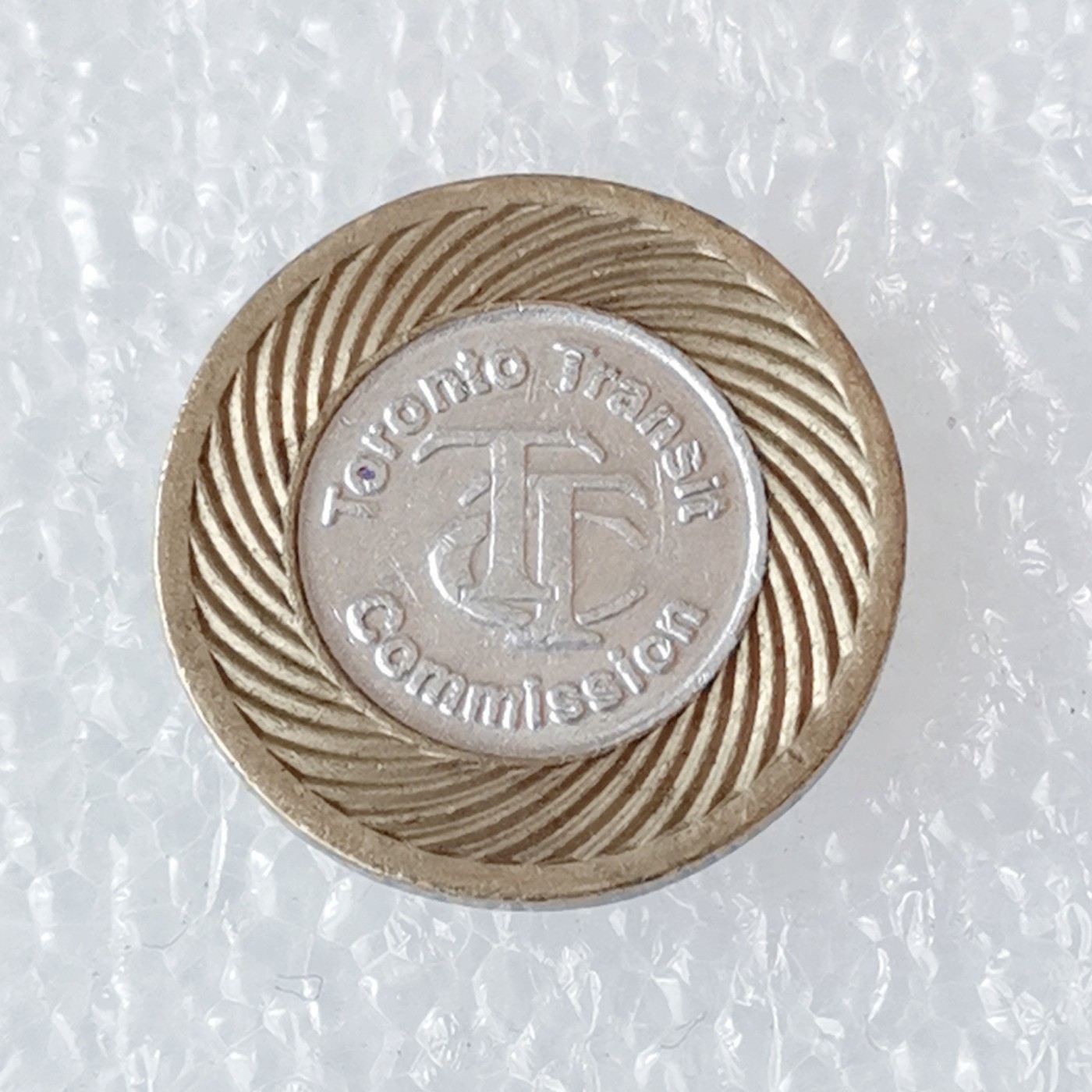 海外回流1元起拍小铺 各国钱币散币场 第6期 美洲市章 美国地铁月票月卡双色镶嵌代用币