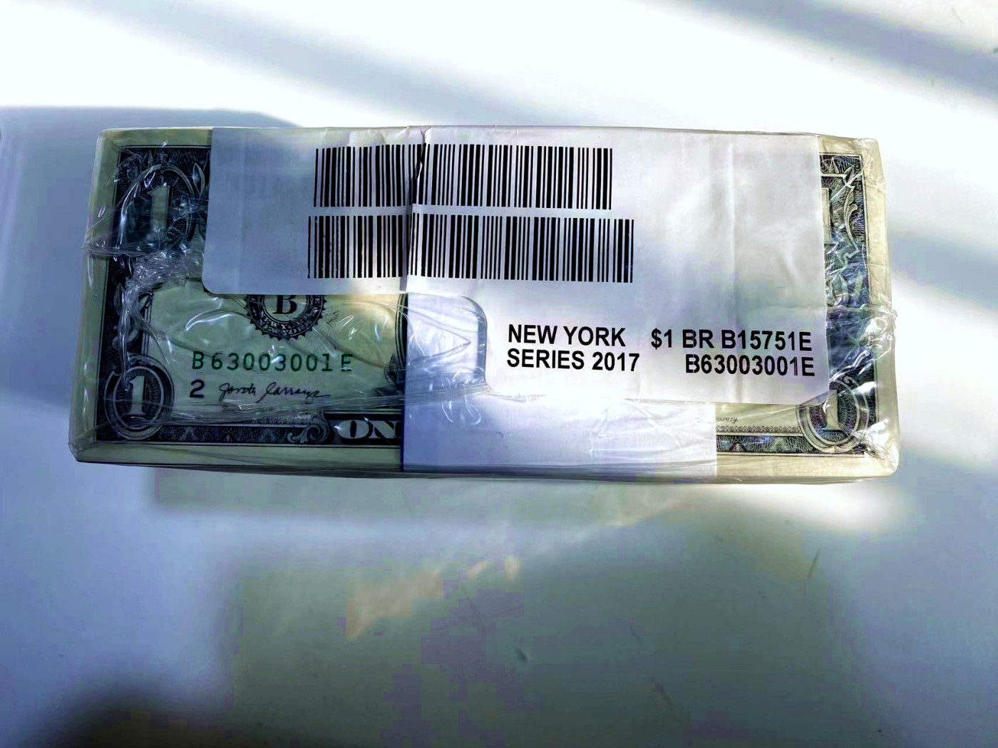 【Blue Auction】✨世界纸币精拍第421期【精】 【原捆1000张】美国 2017年1美金 纽约版 全新UNC  众多无47号码
