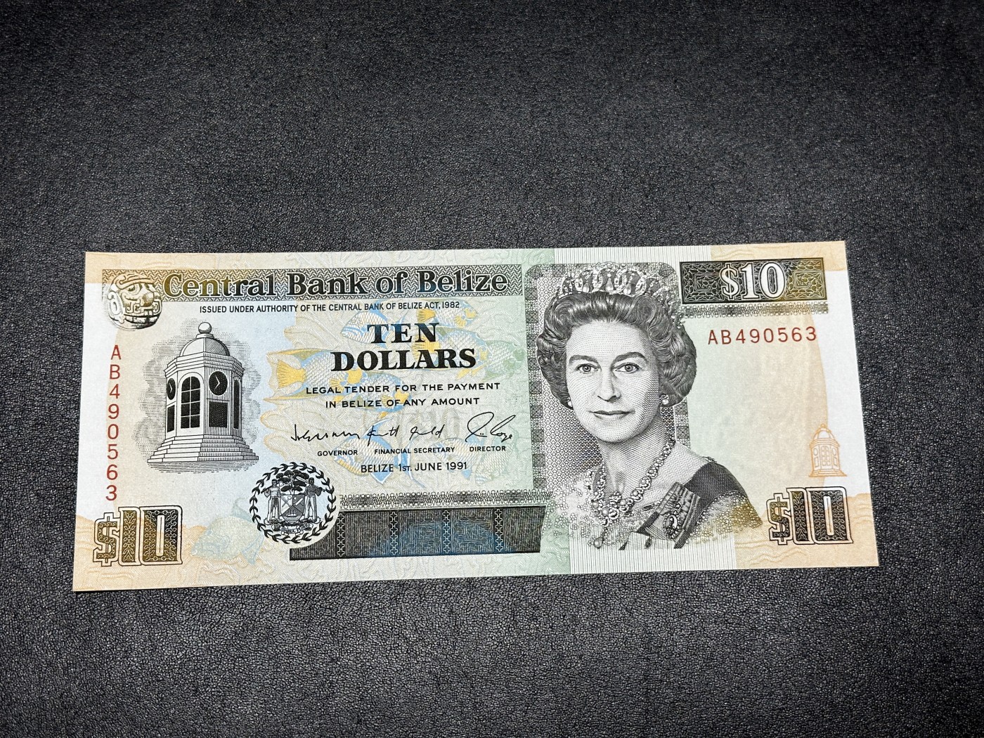 《外钞收藏家》第三百三十二期 加勒比四国专场（伯利兹/巴哈马/巴巴多斯/开曼） 伯利兹1991年10元（P54） 全新UNC