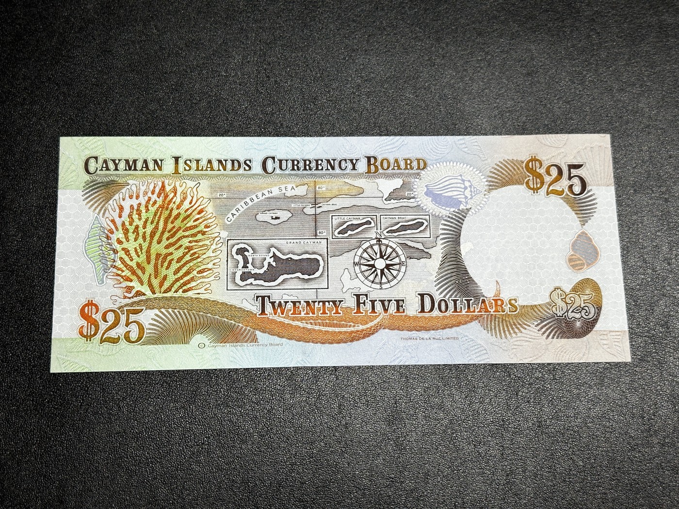 《外钞收藏家》第三百三十二期 加勒比四国专场（伯利兹/巴哈马/巴巴多斯/开曼） 开曼群岛1996年25元（P19） 全新UNC