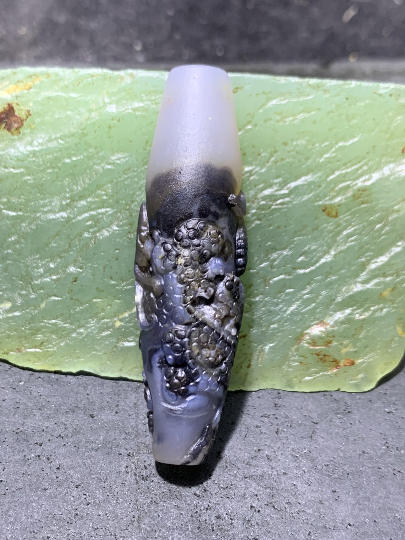 精美亚光高玉化巴西玛瑙手工俏色巧雕海底世界吊坠（把件）一个！