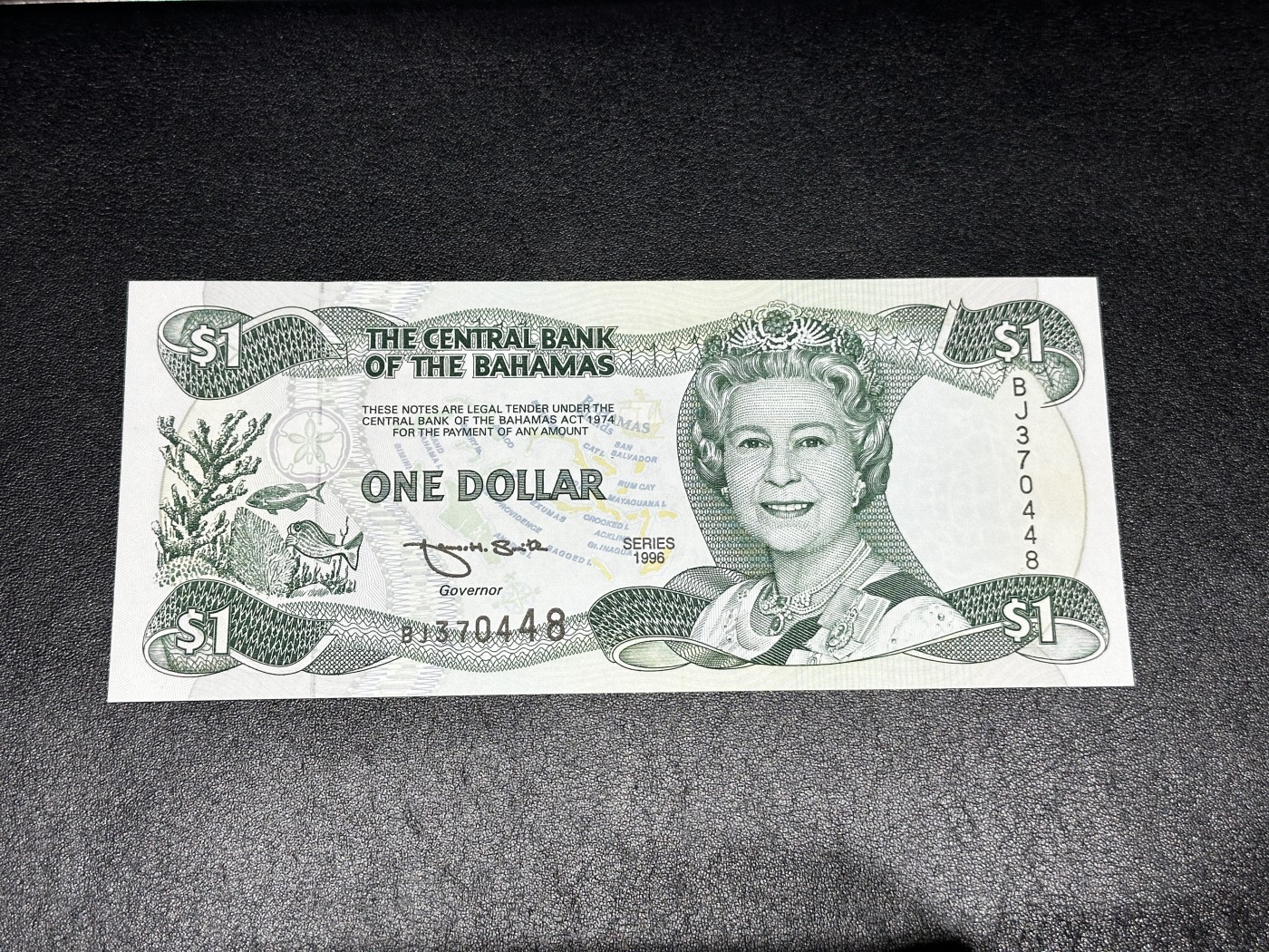 《外钞收藏家》第三百三十二期 加勒比四国专场（伯利兹/巴哈马/巴巴多斯/开曼） 巴哈马1996年1元（P57） 全新UNC
