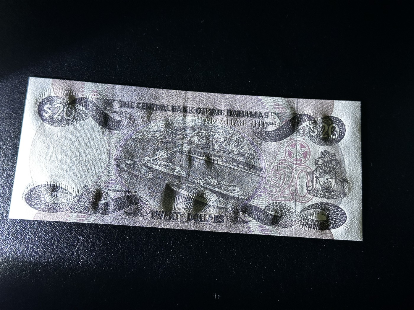 《外钞收藏家》第三百三十二期 加勒比四国专场（伯利兹/巴哈马/巴巴多斯/开曼） 巴哈马1984年20元（P47） 全新UNC