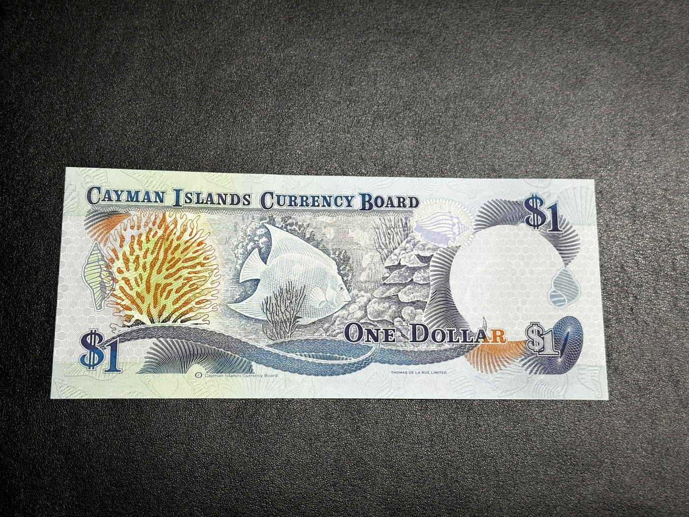 《外钞收藏家》第三百三十二期 加勒比四国专场（伯利兹/巴哈马/巴巴多斯/开曼） 开曼群岛1996年1元（P16） 全新UNC