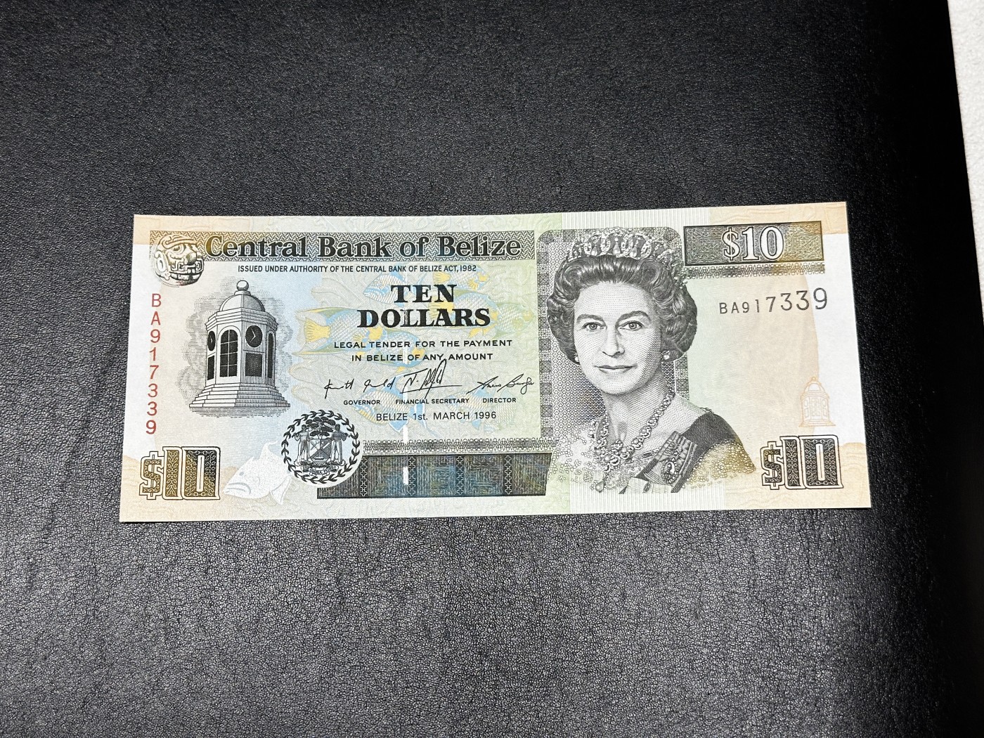 《外钞收藏家》第三百三十二期 加勒比四国专场（伯利兹/巴哈马/巴巴多斯/开曼） 伯利兹1996年10元（P59） 全新UNC