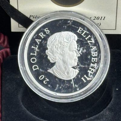 康怡轩钱币【图瓦卢+匈牙利+加拿大+白俄罗斯 纪念币专场】第251006期  2011年加拿大发行雪花20加元镶施华洛世奇水晶精制纪念银币-黄色