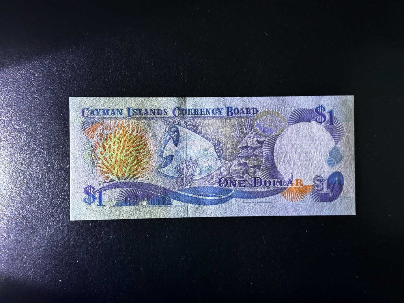 《外钞收藏家》第三百三十二期 加勒比四国专场（伯利兹/巴哈马/巴巴多斯/开曼） 开曼群岛1996年1元（P16） 全新UNC