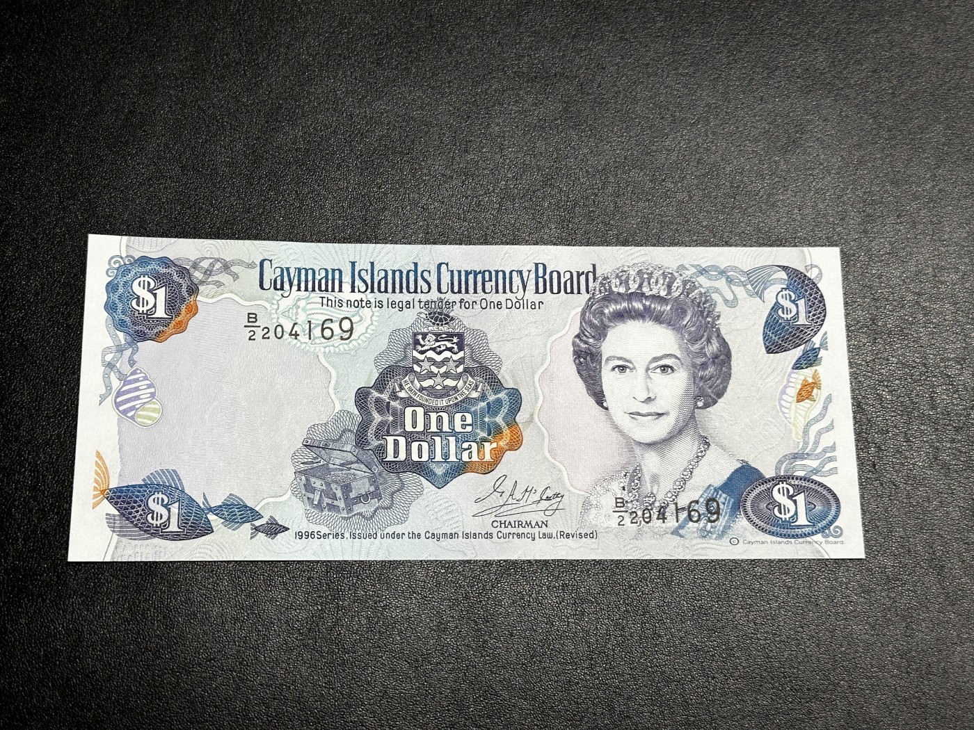 《外钞收藏家》第三百三十二期 加勒比四国专场（伯利兹/巴哈马/巴巴多斯/开曼） 开曼群岛1996年1元（P16） 全新UNC