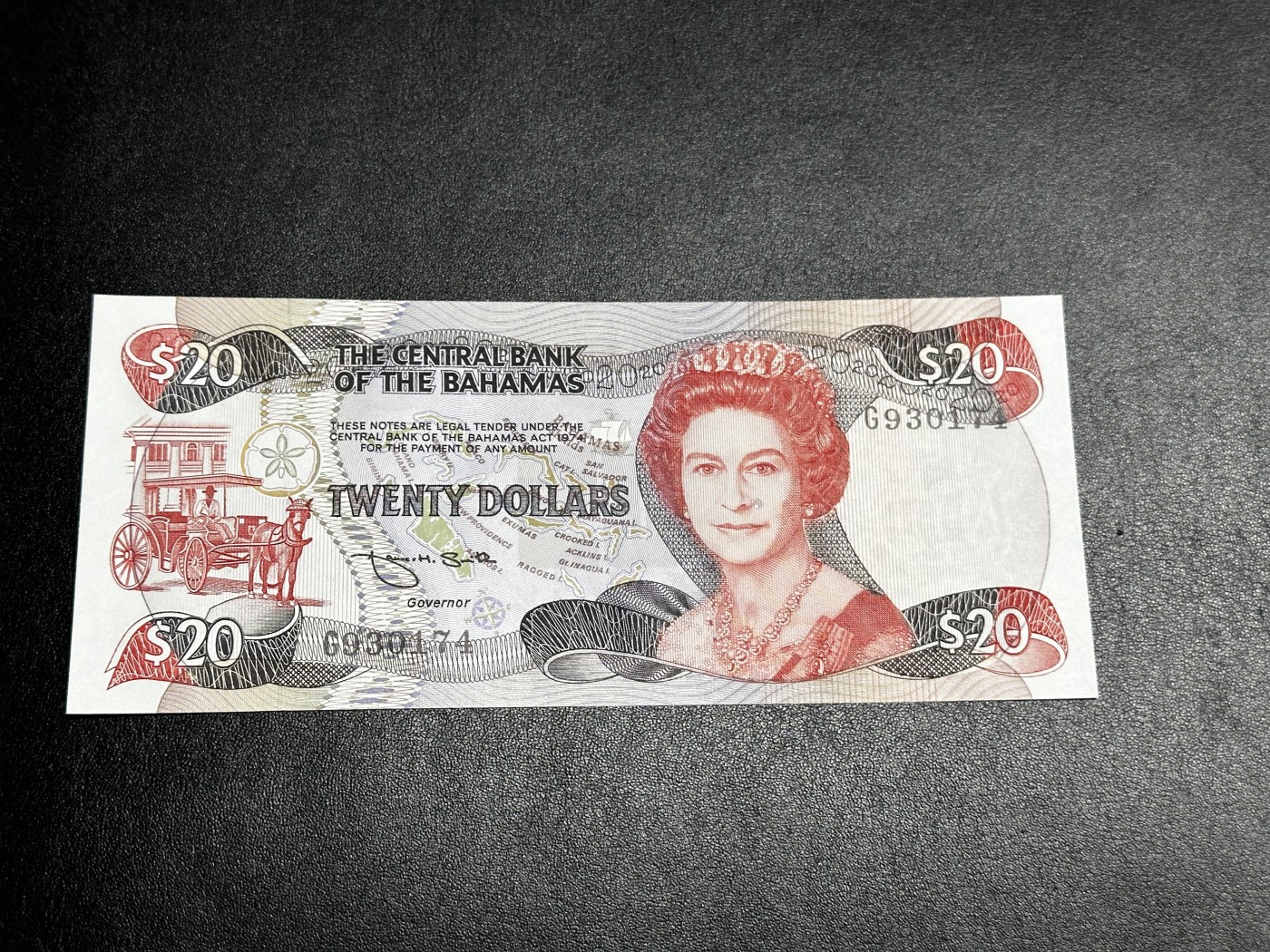 《外钞收藏家》第三百三十二期 加勒比四国专场（伯利兹/巴哈马/巴巴多斯/开曼） 巴哈马1984年20元（P47） 全新UNC