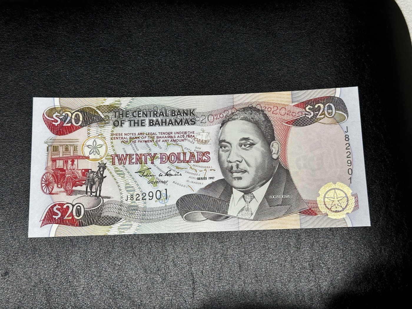 《外钞收藏家》第三百三十二期 加勒比四国专场（伯利兹/巴哈马/巴巴多斯/开曼） 巴哈马1997年20元（P65） 全新UNC