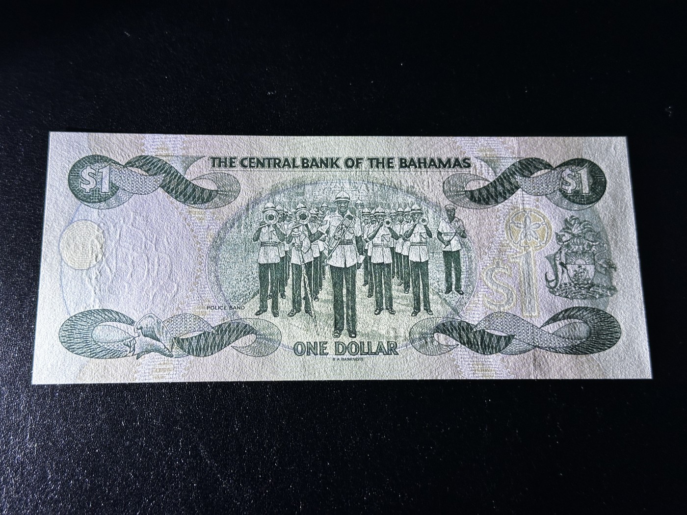 《外钞收藏家》第三百三十二期 加勒比四国专场（伯利兹/巴哈马/巴巴多斯/开曼） 巴哈马1996年1元（P57） 全新UNC