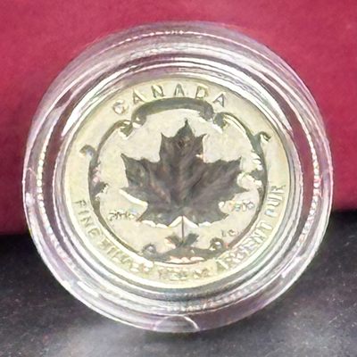 康怡轩钱币【图瓦卢+匈牙利+加拿大+白俄罗斯 纪念币专场】第251006期  2015年加拿大发行枫叶镶珐琅银套币（5枚/套）