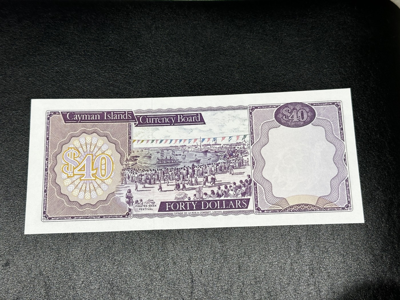 《外钞收藏家》第三百三十二期 加勒比四国专场（伯利兹/巴哈马/巴巴多斯/开曼） 开曼群岛1974年40元（P9），特殊面值，难得  全新UNC