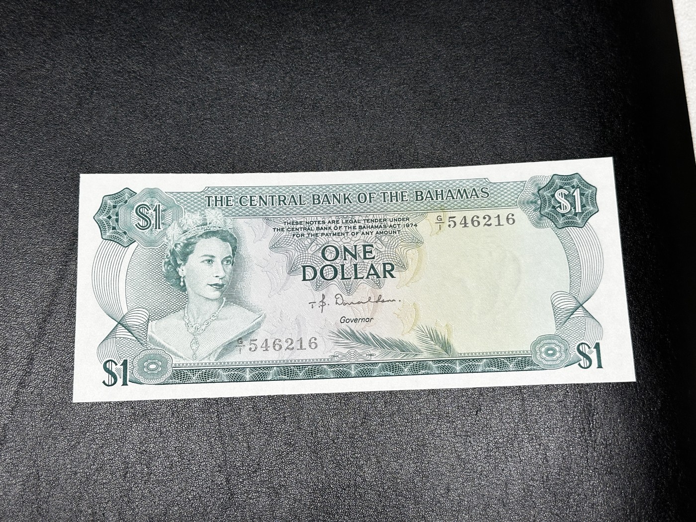 《外钞收藏家》第三百三十二期 加勒比四国专场（伯利兹/巴哈马/巴巴多斯/开曼） 巴哈马1974年1元（P35） 全新UNC