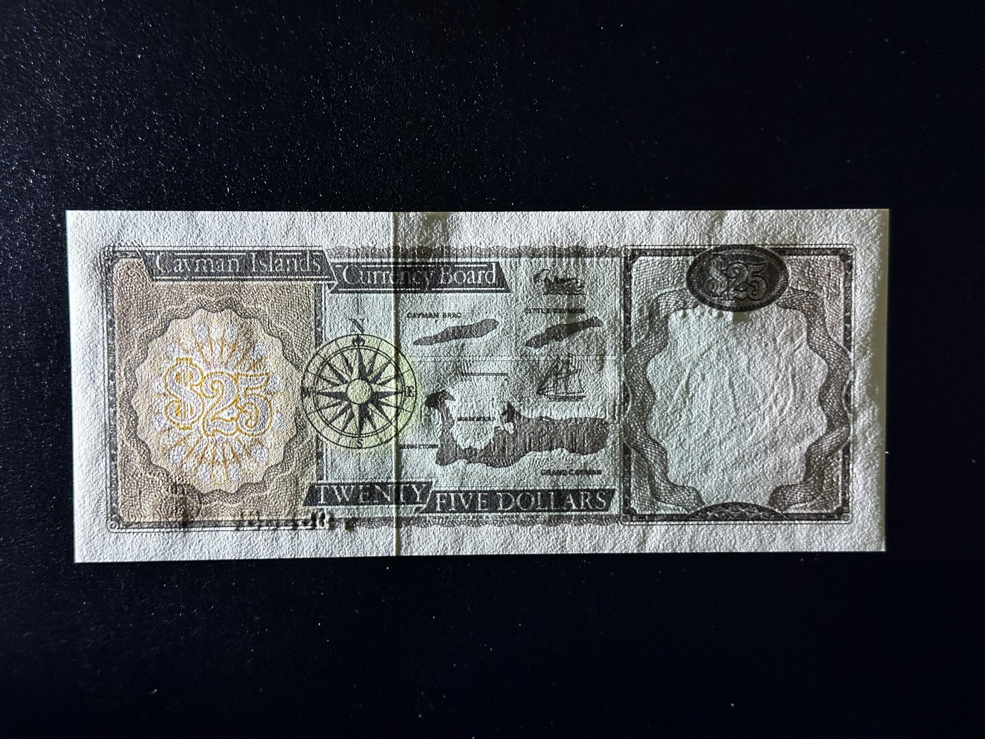 《外钞收藏家》第三百三十二期 加勒比四国专场（伯利兹/巴哈马/巴巴多斯/开曼） 开曼群岛1974年25元（P8） 全新UNC