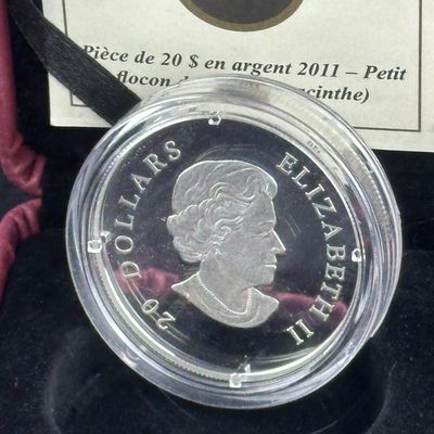 康怡轩钱币【图瓦卢+匈牙利+加拿大+白俄罗斯 纪念币专场】第251006期  2011年加拿大发行雪花20加元镶施华洛世奇水晶精制纪念银币-红色