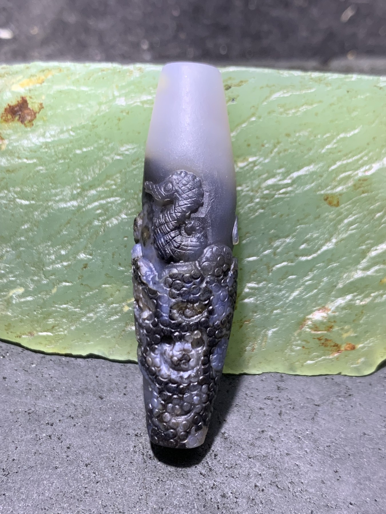 精美亚光高玉化巴西玛瑙手工俏色巧雕海底世界吊坠（把件）一个！