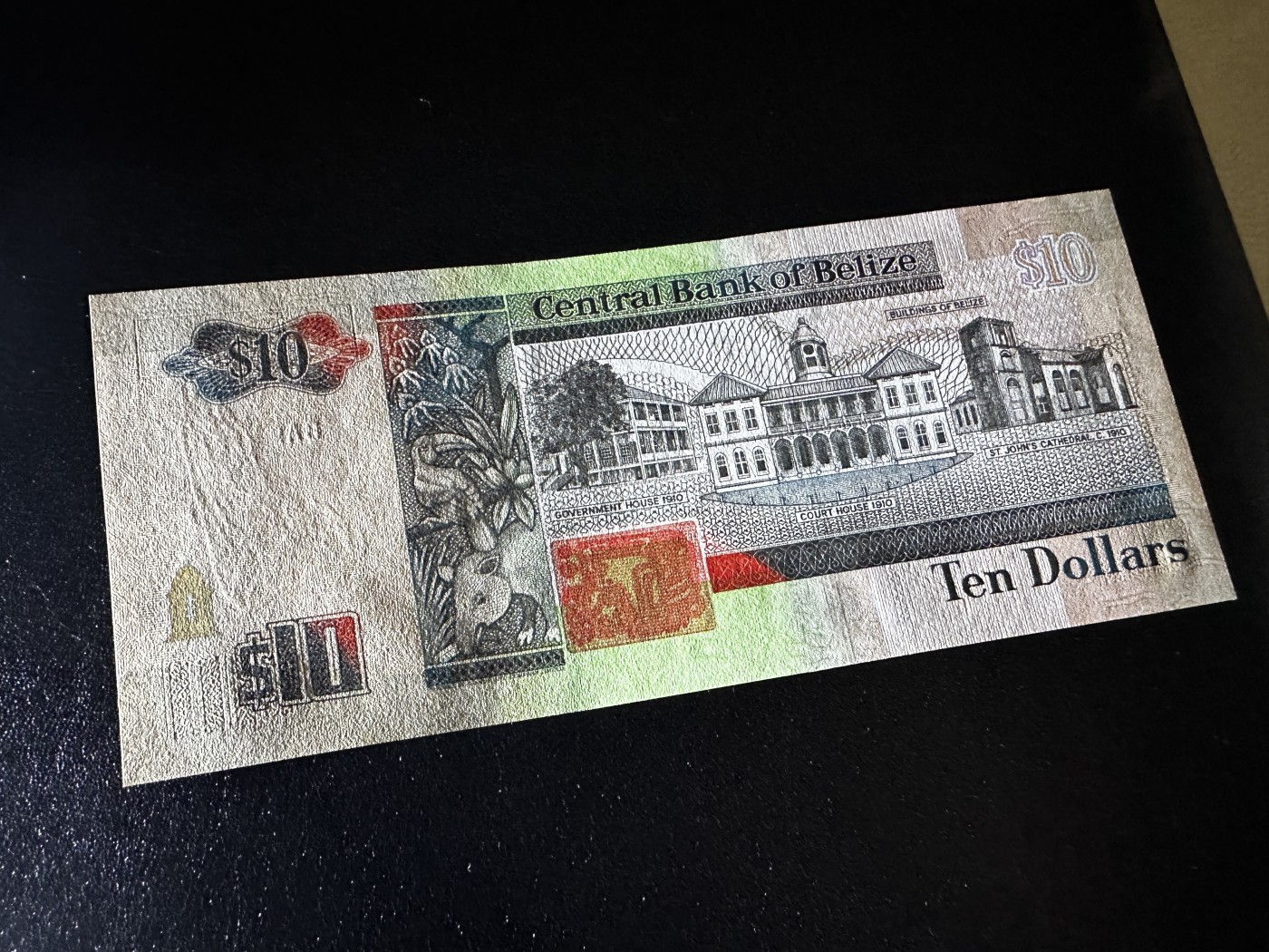 《外钞收藏家》第三百三十二期 加勒比四国专场（伯利兹/巴哈马/巴巴多斯/开曼） 伯利兹1991年10元（P54） 全新UNC