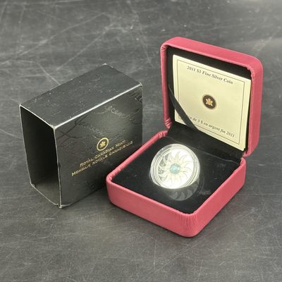 康怡轩钱币【图瓦卢+匈牙利+加拿大+白俄罗斯 纪念币专场】第251006期  2011年加拿大发行十二个月3加元镶幸运石精制纪念银币-十二月