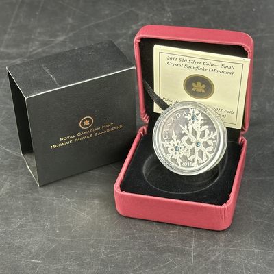 康怡轩钱币【图瓦卢+匈牙利+加拿大+白俄罗斯 纪念币专场】第251006期  2011年加拿大发行雪花20加元镶施华洛世奇水晶精制纪念银币-蓝色