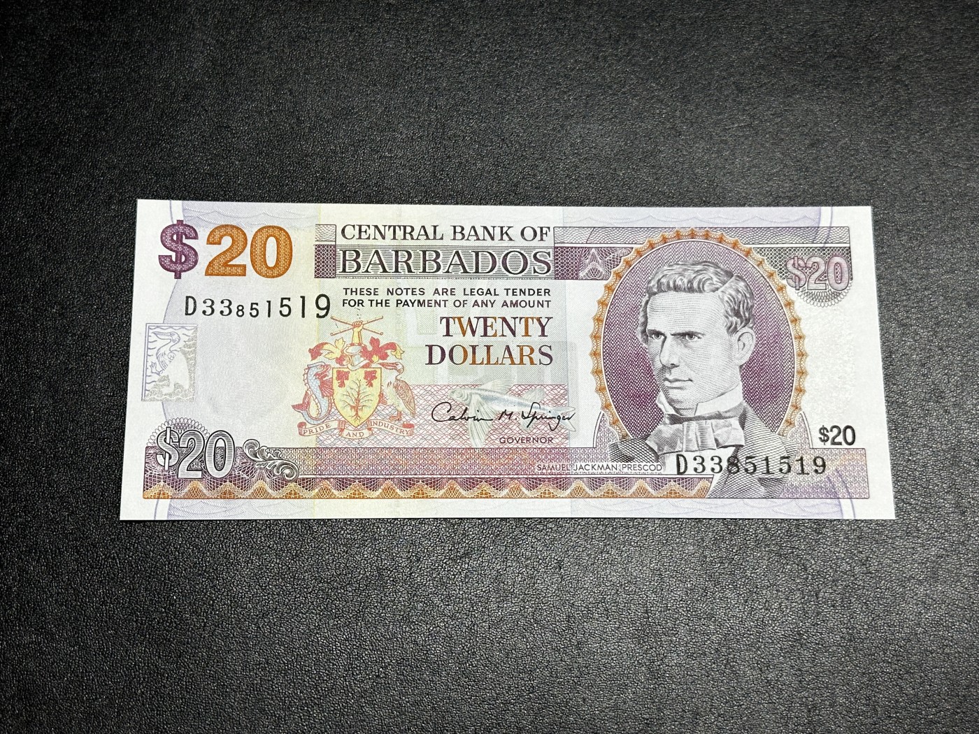 《外钞收藏家》第三百三十二期 加勒比四国专场（伯利兹/巴哈马/巴巴多斯/开曼） 巴巴多斯1997年20元（P50） 全新UNC