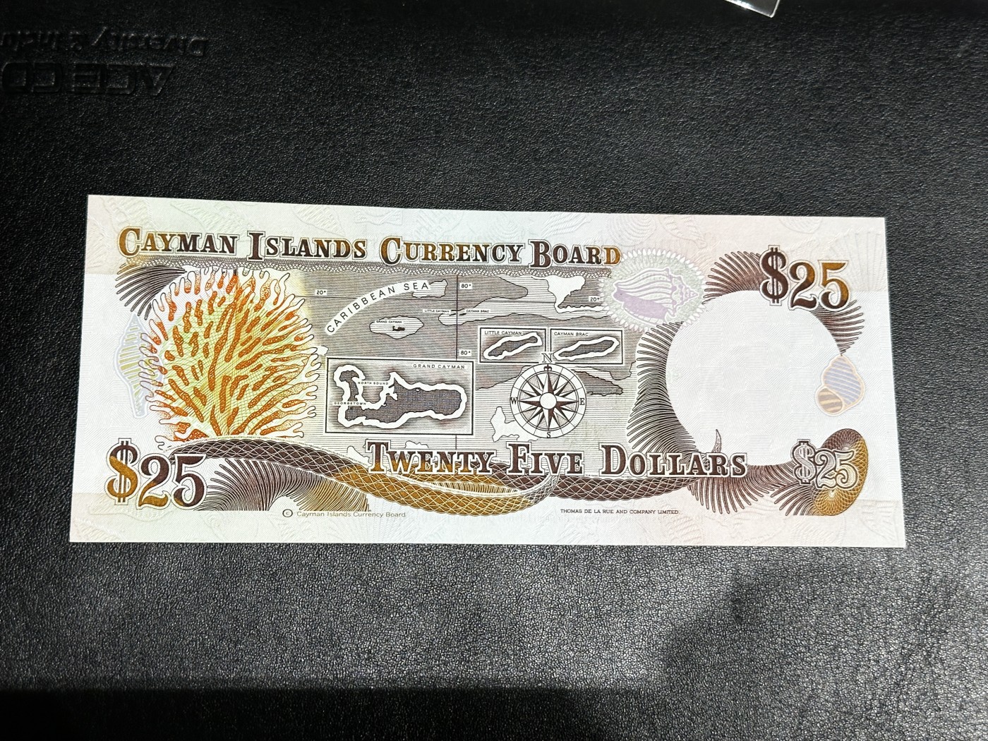 《外钞收藏家》第三百三十二期 加勒比四国专场（伯利兹/巴哈马/巴巴多斯/开曼） 开曼群岛1991年25元（P14） 全新UNC