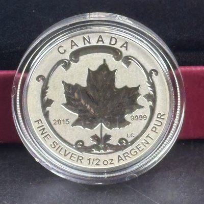 康怡轩钱币【图瓦卢+匈牙利+加拿大+白俄罗斯 纪念币专场】第251006期  2015年加拿大发行枫叶镶珐琅银套币（5枚/套）